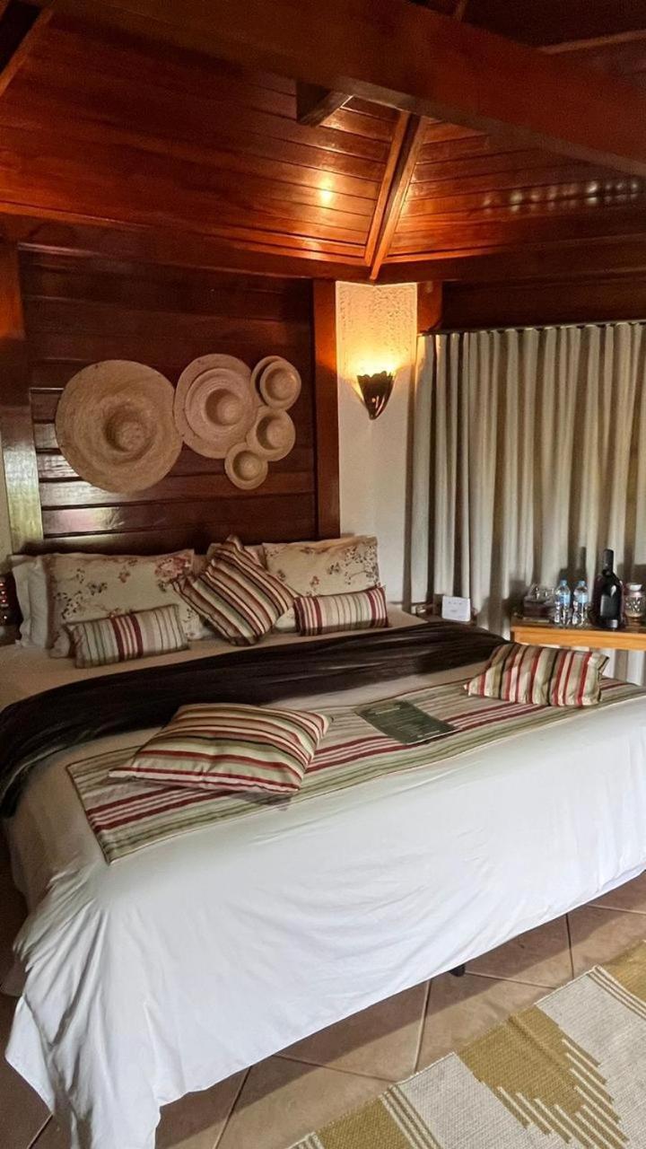 Pousada Vitorino Angra dos Reis Bagian luar foto